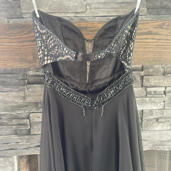 Prom gown / wedding guest. - Picture 3 of 4